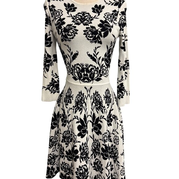 Reversible Black & White Floral Knit Dress 3/4 Sleeves Fit & Flare Style Womens - Picture 12 of 15